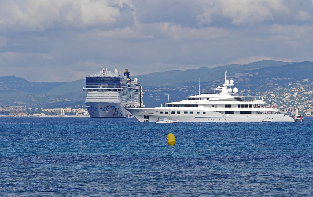 Portul cu nave de croaziera Cannes si masuri impotriva poluarii